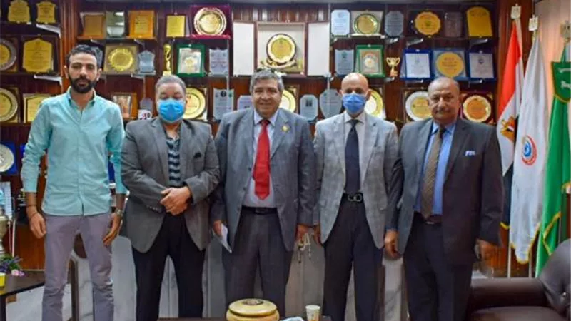 وكيل وزارة الصحة بالشرقية يستقبل وكيل أطباء الشرقية لبحث سبل التعاون المشترك