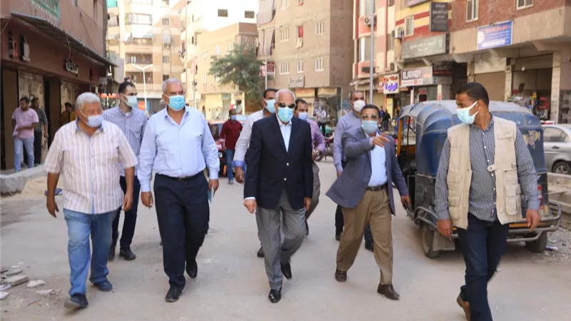 محافظ الجيزة يتابع ميدانياً أعمال رصف وتطوير شارع ترعة عبد العال٢ بطول ٢كم ببولاق الدكرور