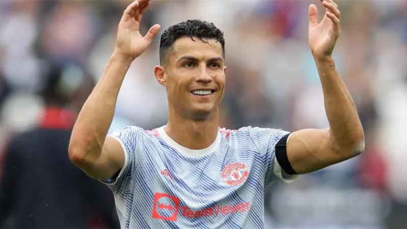 رونالدو يفوز بجائزة لاعب الشهر فى مانشستر يونايتد