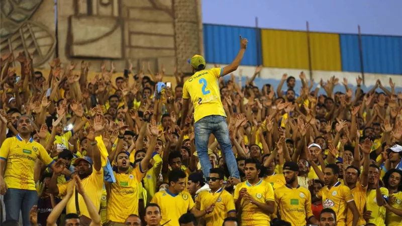 جماهير الإسماعيلي تطالب اللاعبين بالفوز على البنك الأهلي
