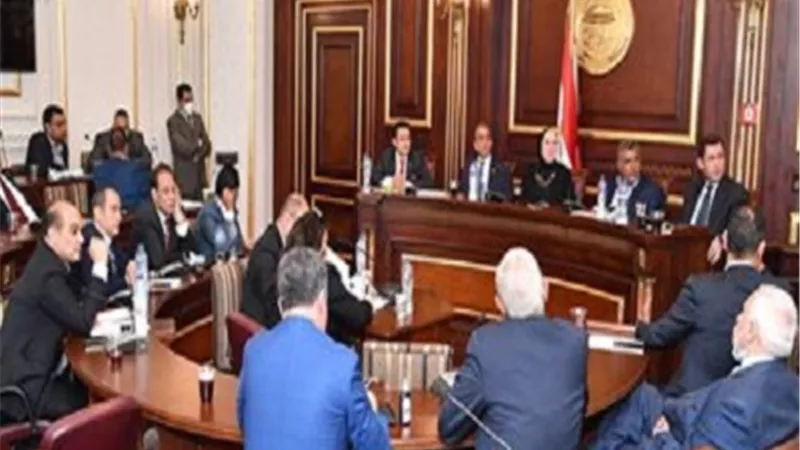 صناعة النواب تجدد طلبها حول الخريطة الصناعية وتطالب بتقنين اوضاع المصانع