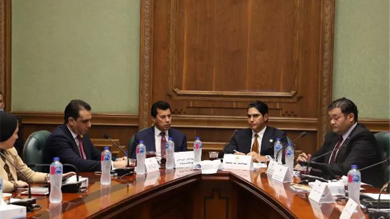 أبو هشيمة يعلن دعم ٤٠ مركزا للشباب ببني سويف