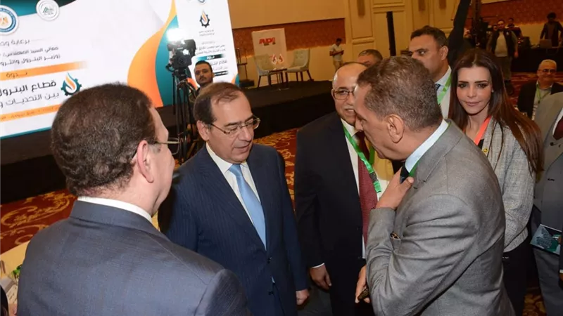 نقيب مهندسي أسيوط يطالب وزير البترول بأحقية أبناء المحافظة في العمل بكافة مشروعات التعدين
