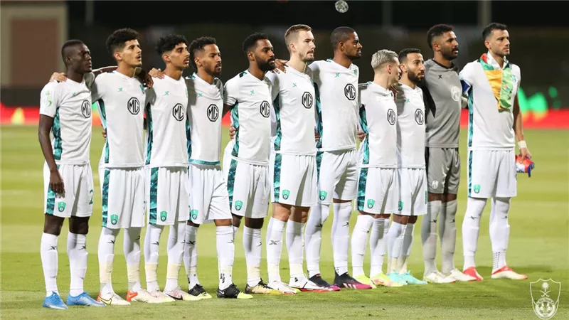 مباراة الأهلى ضد الباطن .. الموعد والقنوات الناقلة المجانية والمشفرة