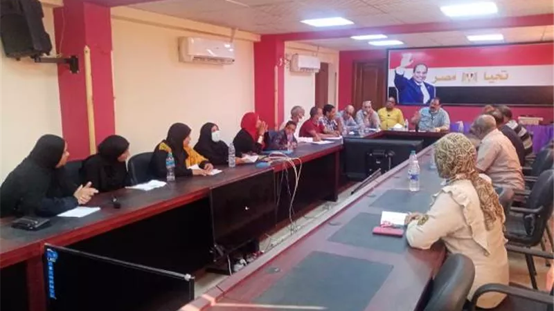 رئيس سفاجا يعقد لقاءاً جماهيرياً لبحث مطالب المواطنين وحل شكواهم