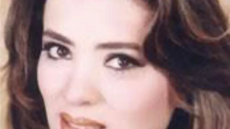 اليوم.. الفنانة مونيا تكشف سر إختفائها ببرنامج 