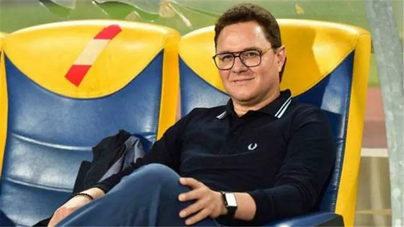 نادي الفتح الرباطي يعلن استقالة مدريه بنهاشم