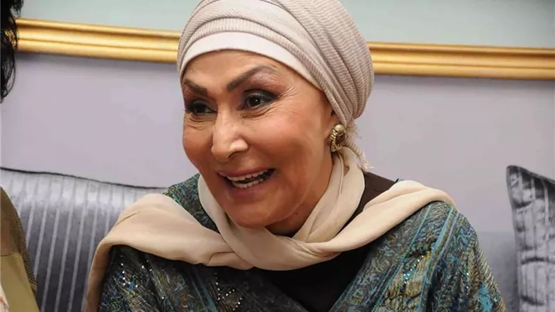 بعد تدهور حالتها الصحية.. حلا شيحة تطالب جمهورها الدعاء للفنانة سهير البابلي