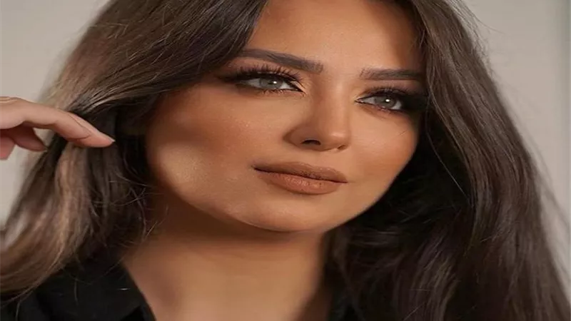 هبه مجدى تجذب الأنظار بملامحها الرقيقة ..شاهد