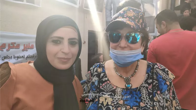 لبلبة تمازح الحضور خلال وجودها فى انتخابات التجديد النصفى لنقابة الممثلين