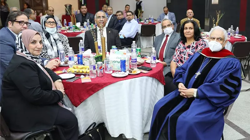 تكريم رئيس مجلس إدارة الأكاديمية الدولية للحوار