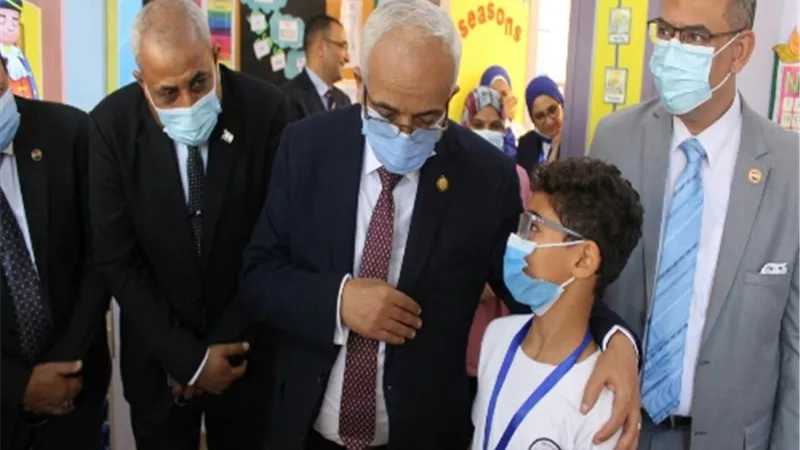 مدير تعليم القليوبية يستقبل نائب الوزير لشئون المعلمين بالمدرسة الدولية بالعبور