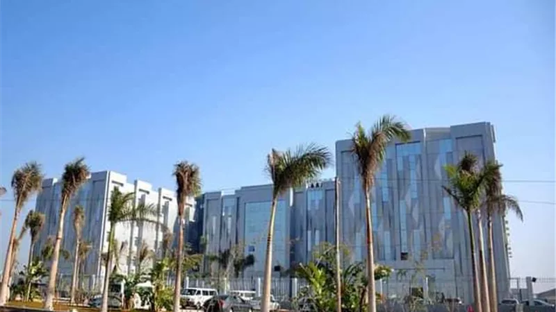الرعاية الصحية: نجاح أول عملية استئصال ورم بجذع المخ لطفل بمستشفى طوارئ أبو خليفة
