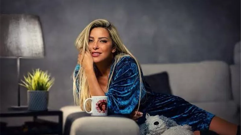 ريم مصطفى تخطف الانظار بإطلالة جذابة.. صور