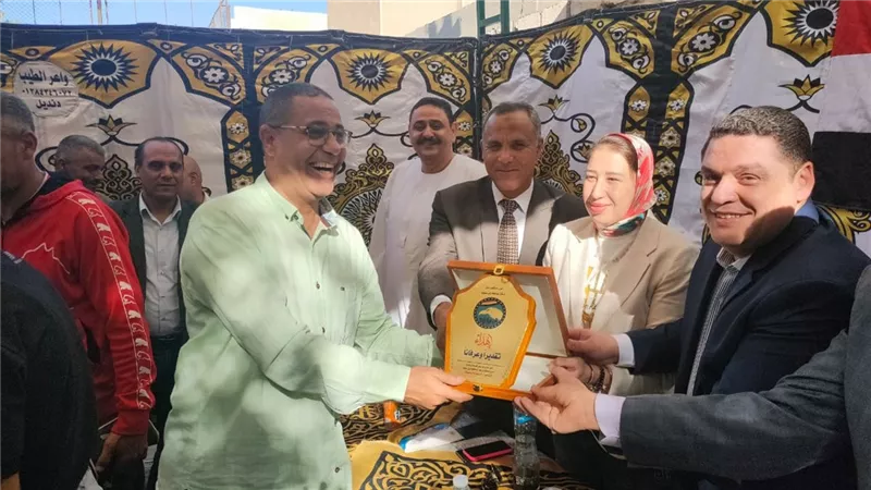 مستقبل وطن ببنى سويف يكرم الدولى 