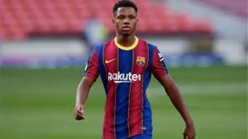 برشلونة بعلن عن تفاصيل اصابة فاتى