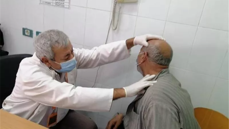 علاج ١١١٢ مواطنا بالمجان في قافلة طبية بدمياط