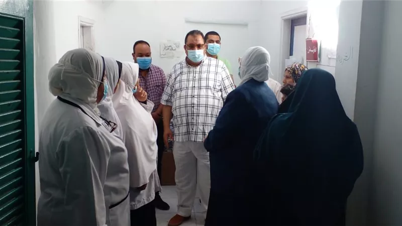 شعبان يتفقد الوحدة الصحية بمنطقة سفاجا البلد لمتابعة سير وانتظام العمل