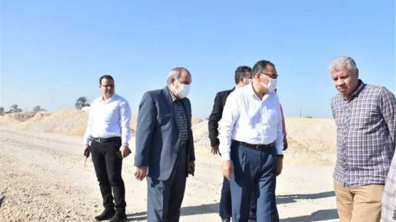 بتكلفة 986 مليون جنيه رصف وازدواج طريق الزقازيق السنبلاوين.. بالصور