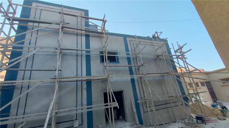 شعيب يتابع انشاءات مدرسة التمريض بنين بمطروح