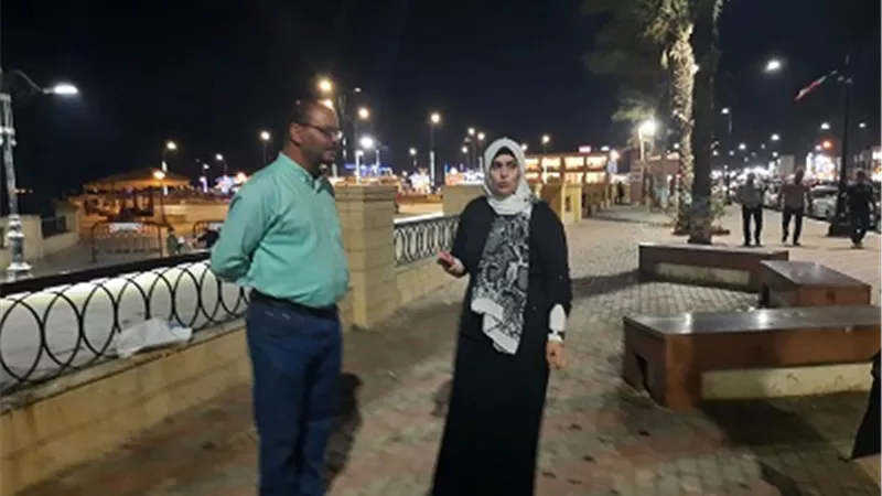 حملة مسائية لحي السويس لإزالة الاشغالات..وإغلاق ٣ مقاهي