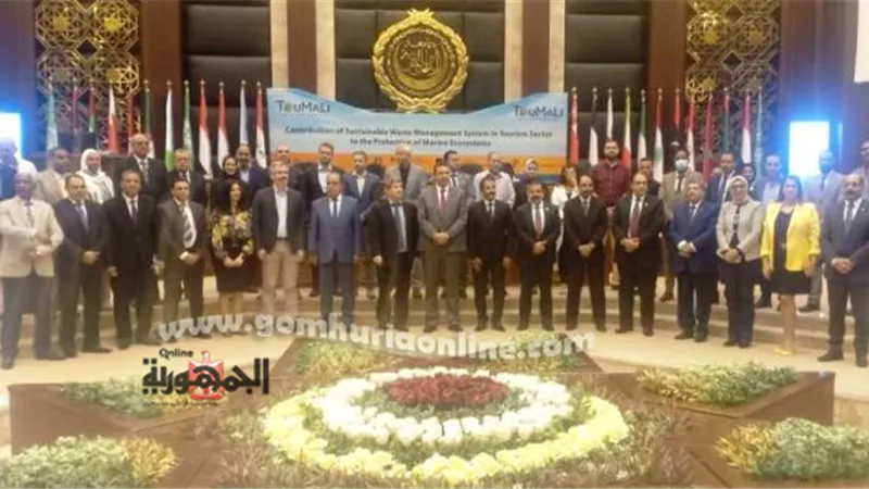 تنشيط السياحه بالإسكندريه تشارك فى مشروع مكافحة القمامة البحريه