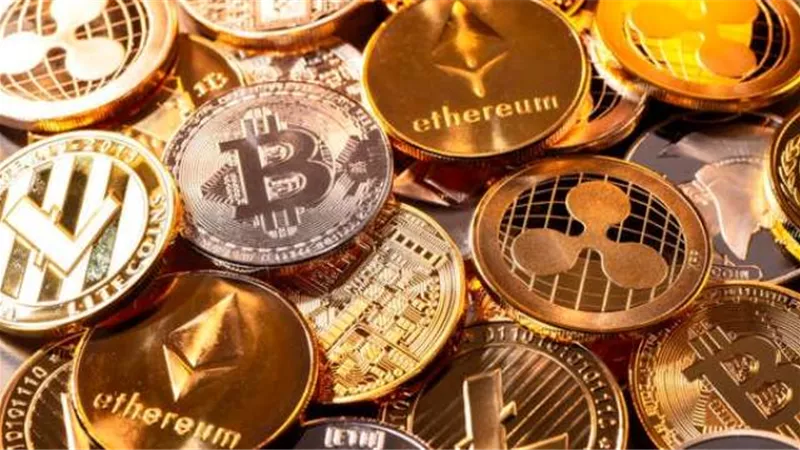 مكاسب العملات المشفرة ترفع إيثر لمستوى قياسي جديد وبتكوين قرب قمة 3 أسابيع