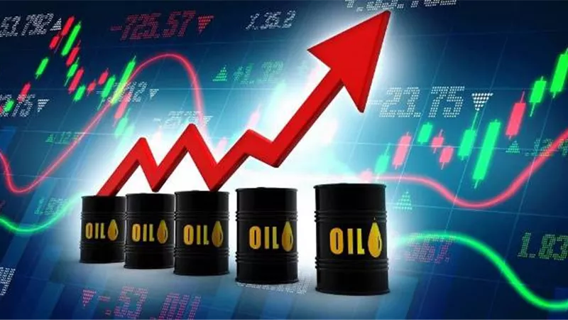 النفط يصعد بعد رفع أرامكو سعر بيع الخام