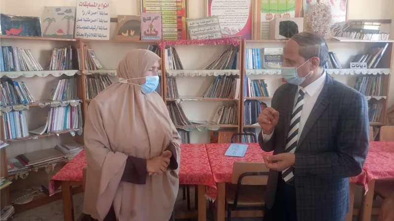 مدير تعليم كفر الشيخ يتفقد المدارس ويحيل مدير مدرسة ومعلم للتحقيق..صور