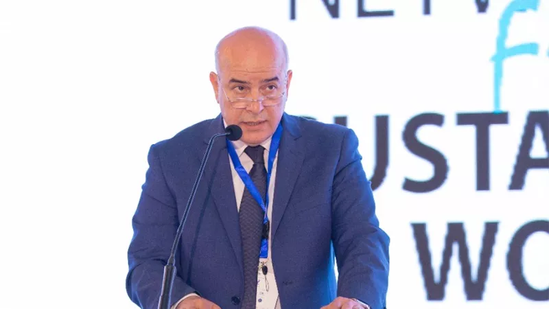 وزير الشباب :نتعاون مع مؤسسات القطاع الخاص والمجتمع المدنى لدعم الأبطال الرياضيين