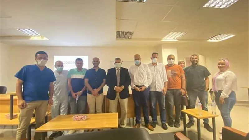 ندوة لاطباء الاسنان بالعلمين عن تأثير كيوفيد ١٩ علي جراحة الفم والفكين
