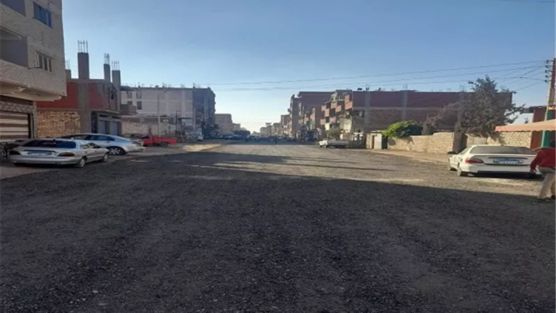 رصف طريق الكيلو٢ بالاسماعيلية