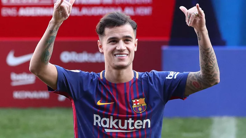 كوتينيو يثير غضب لاعبي برشلونة