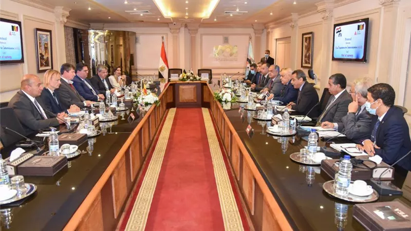 التراس