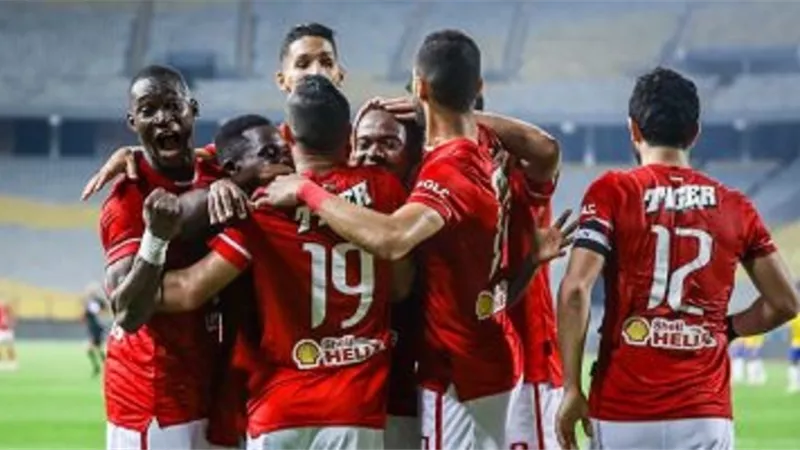 مش برشلونة ولا ليفربول.. نادي كبير يطلب التعاقد مع نجم الأهلى
