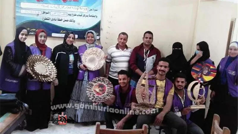 إعادة تدوير الأخشاب فى ورشة عمل لأعضاء نادي التطوع بمركز شباب طوخ بأبوكبير