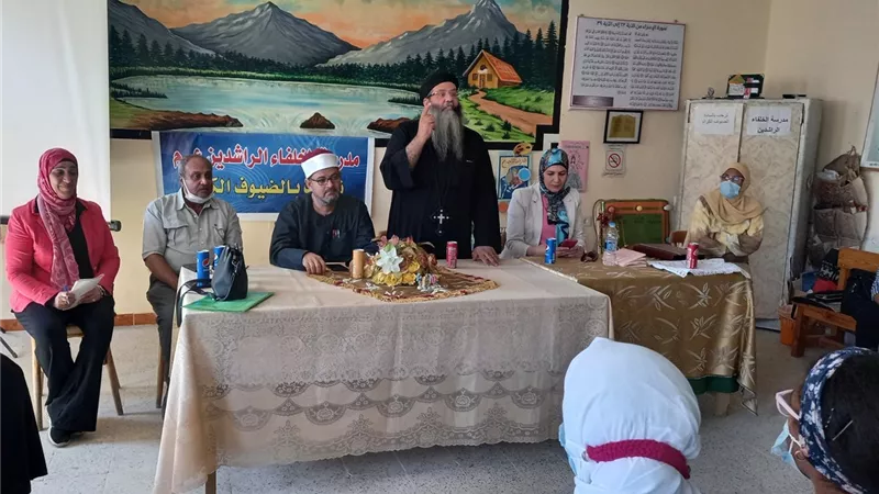 القومي للمرأة يناقش خطورة الإدمان في مدرسة الخلفاء الراشدين بالإسماعيلية ..صور