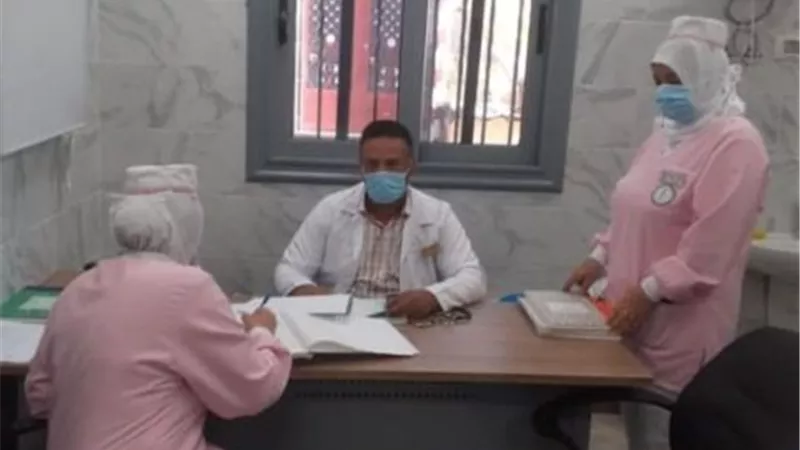 إقبال كثيف على مركز طب أسرة ابوخليفة بالإسماعيلية في أول أيام تشغيله..صور