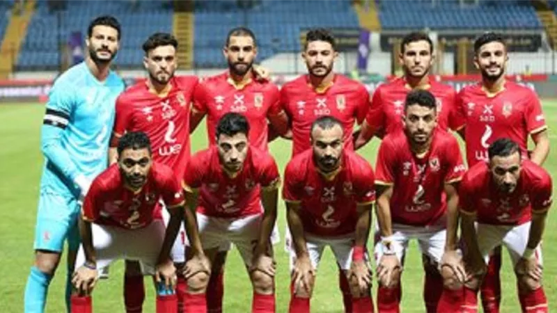 مش السولية.. الأهلى يتلقى أكثر من عرض بشأن نجم الفريق