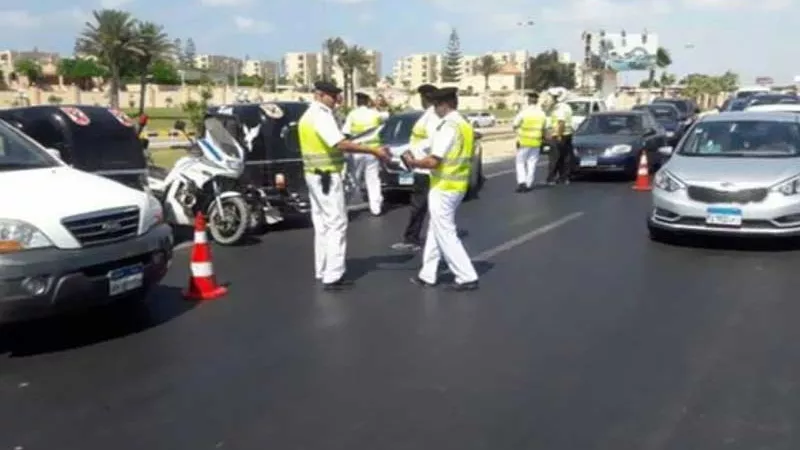 خبراء: قانون المرور الجديد يحقق الانضباط ويحافظ علي الأرواح والممتلكات