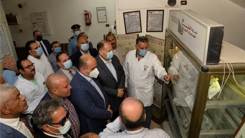 محافظ أسيوط ورئيس هيئة التنمية الصناعية يتفقدان المنطقتين الصناعيتين بعرب العوامر وبني غالب ومحطتي الصرف الصحي