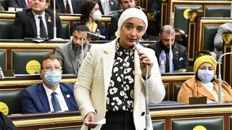 أعضاء البرلمان: سعداء بالمرأة المنتجة