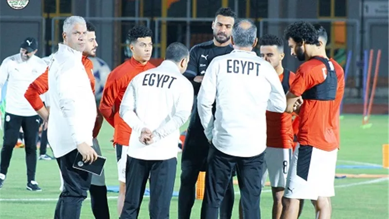 المنتخب الوطني يصل لواندا استعدادا لمواجهة انجولا