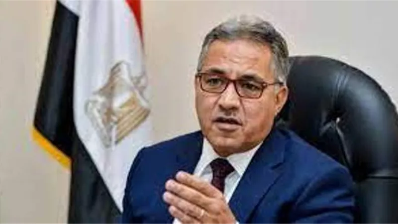 السجيني : إعادة النظر فى قانون التصالح بمخالفات البناء