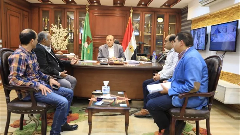 مياه المنيا تعقد اجتماعا مع مسئولى اليونيسف لمناقشة الخطط المستقبلية