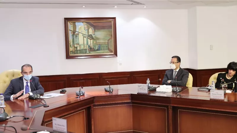 وزير الاتصالات يبحث مع البنك الدولى المرحلة الجديدة من التعاون بمجال التحول الرقمى