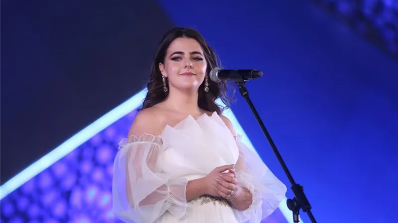 كنزى تلفت أنظار جمهور الموسيقي العربية