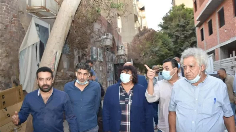 وزيرة الثقافة تتفقد آثار الحريق بمسرح الجزويت