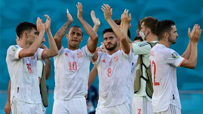 التشكيل الرسمى لـ إسبانيا أمام اليونان بتصفيات كأس العالم