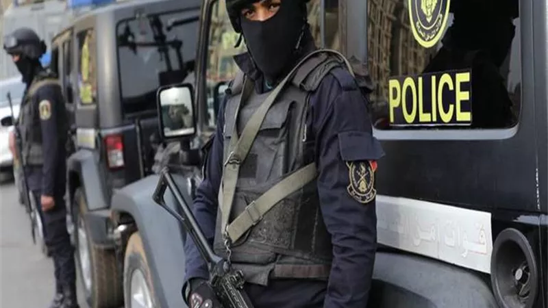 كشف حقيقة ادعاءات سيدة بقيام رجال الشرطة بإقتحام منزلها وإتهام زوجها فى قضية مخدرات بالدقهلية